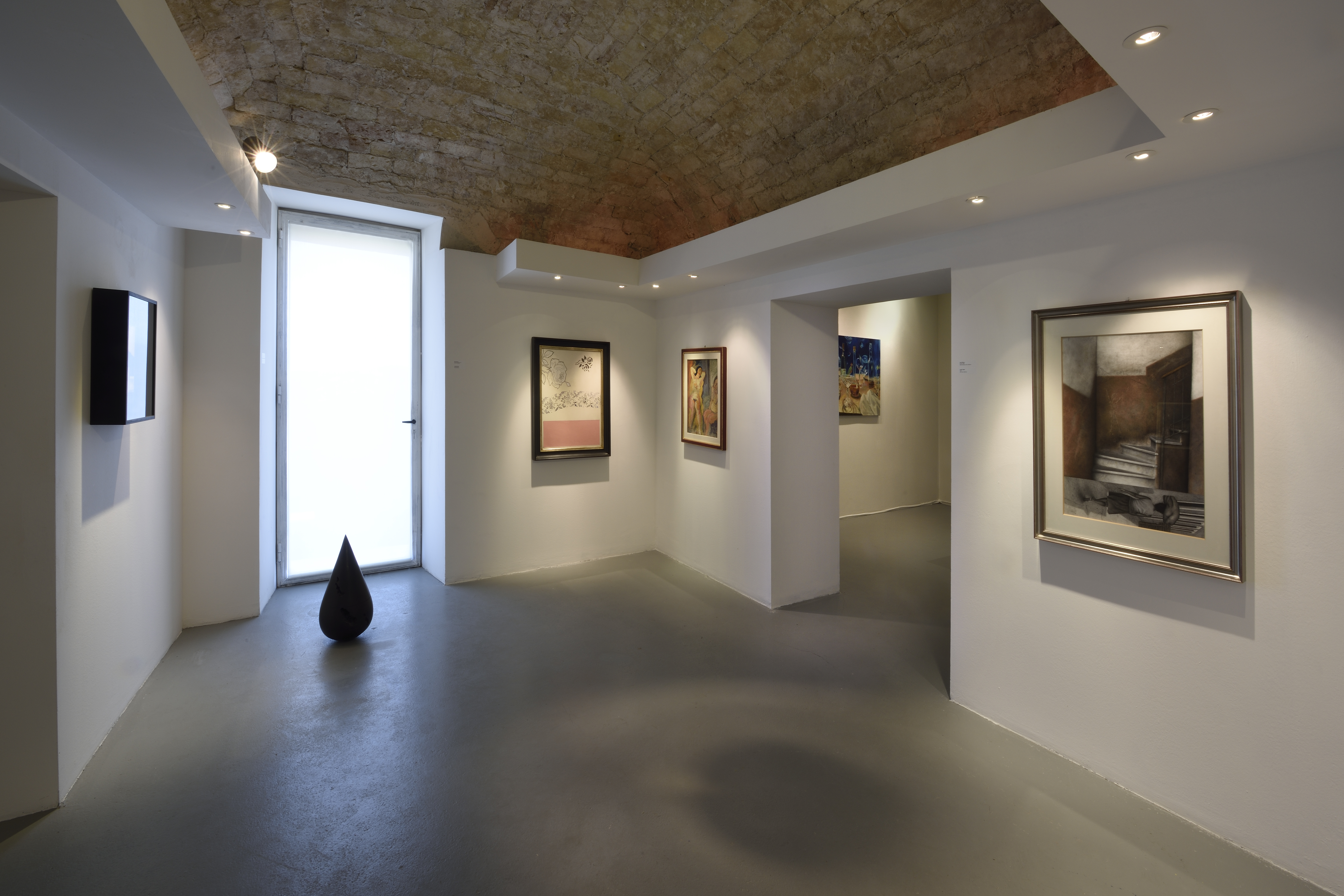 Veduta della mostra Paso Doble - dialoghi sul possibile, Fondazione Malvina Menegaz, Castelbasso (TE) - ph. Gino Di Paolo