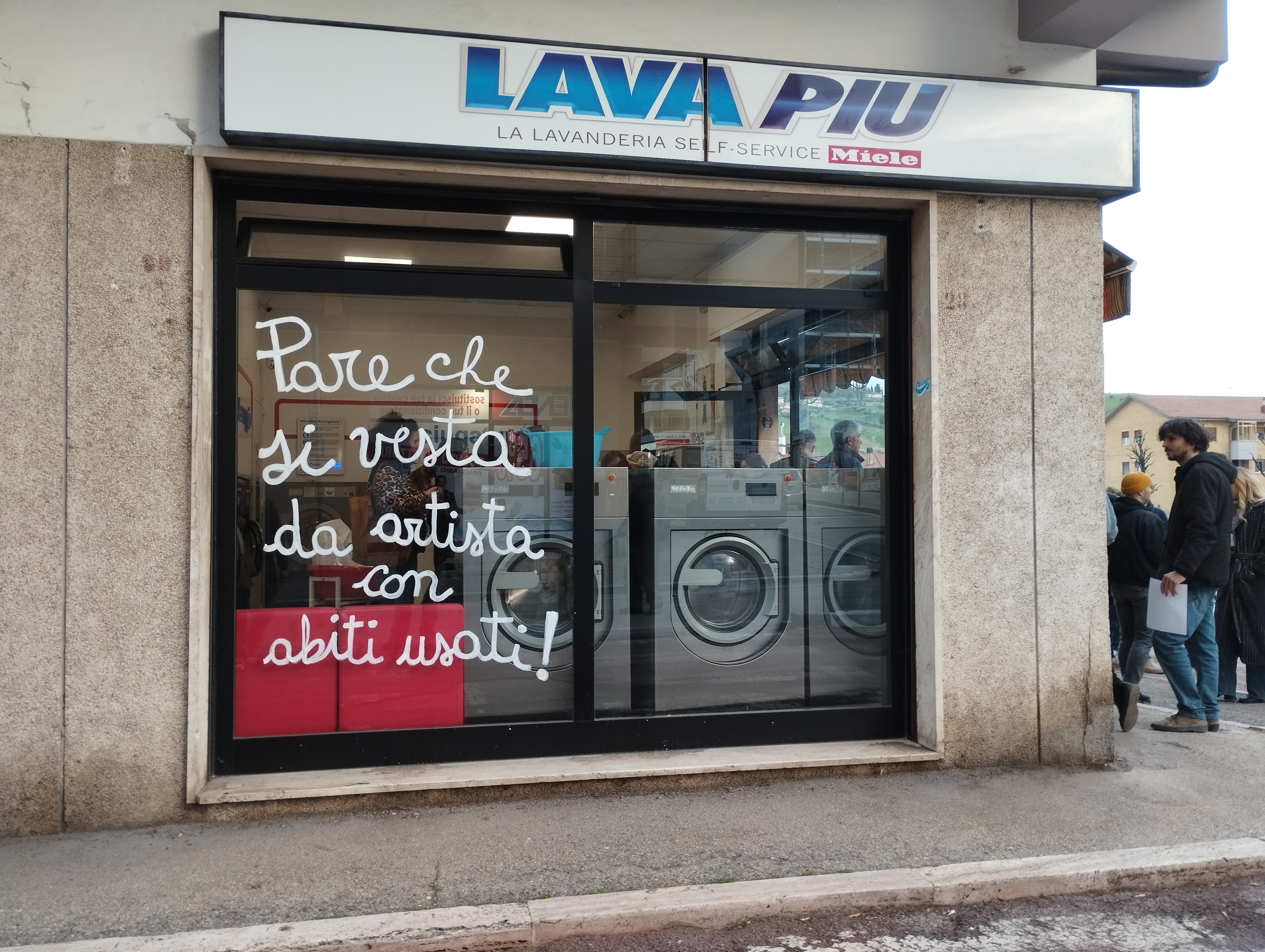 Dress Code - Giuseppe De Mattia a cura di Celeste fino al 14 giugno 2023 Lavapiù - Celeste Kunst (TE) - ph. Amalia Temperini