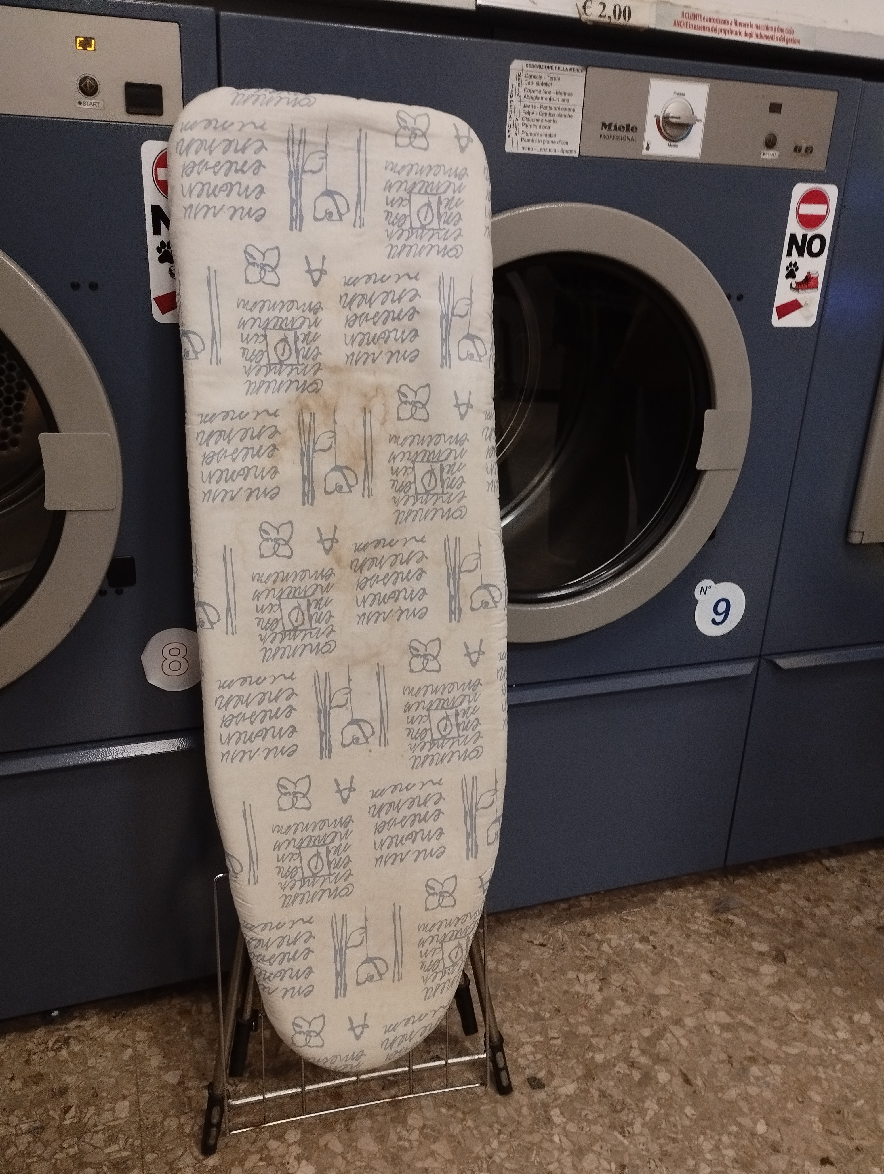 Dress Code - Giuseppe De Mattia a cura di Celeste fino al 14 giugno 2023 Lavapiù - Celeste Kunst (TE) - ph. Amalia Temperini