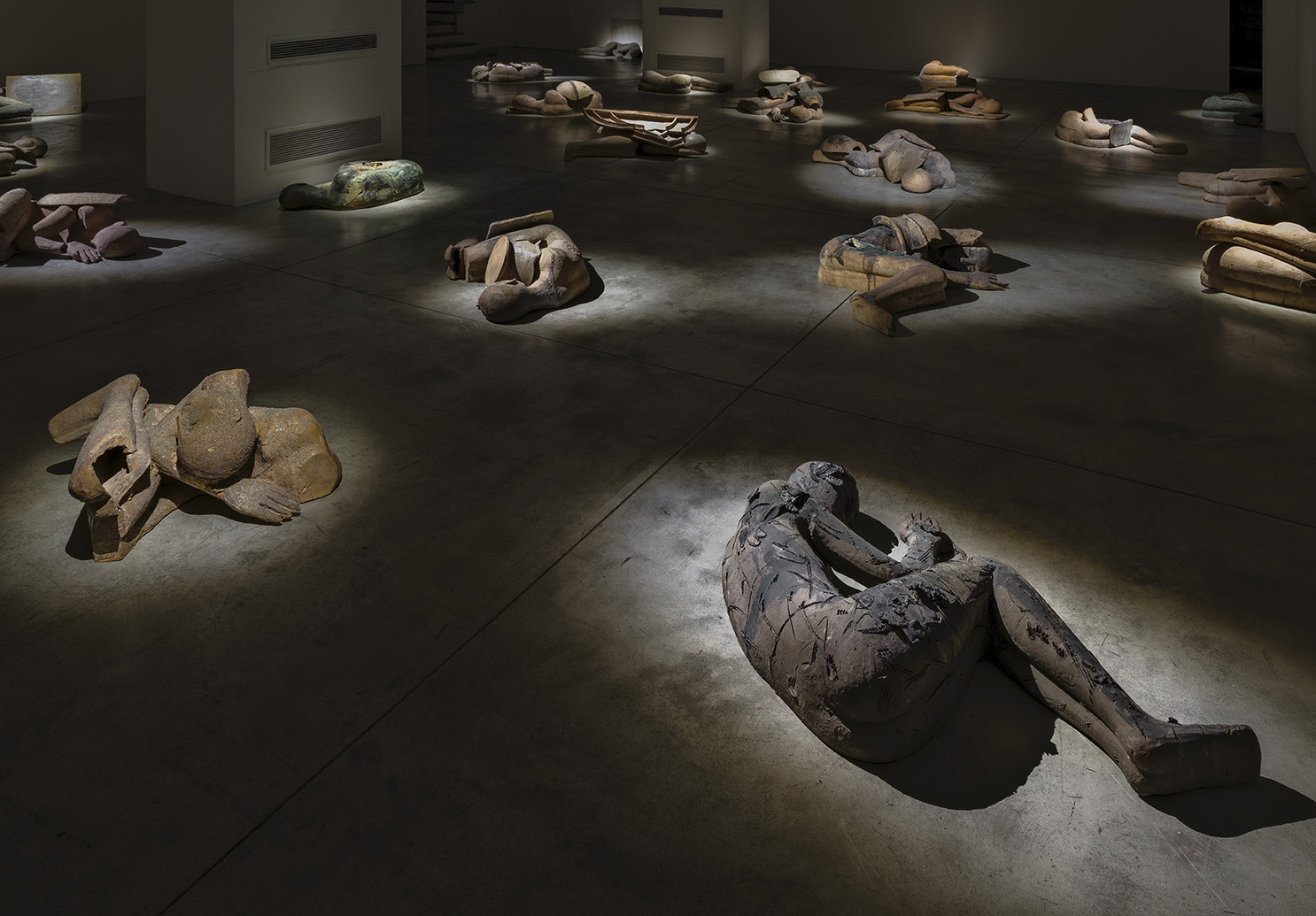 I-DORMIENTI_1998-2020_ph-Carlo-Vannini_Courtesy-Cardi-Gallery-Milano_DSF2389