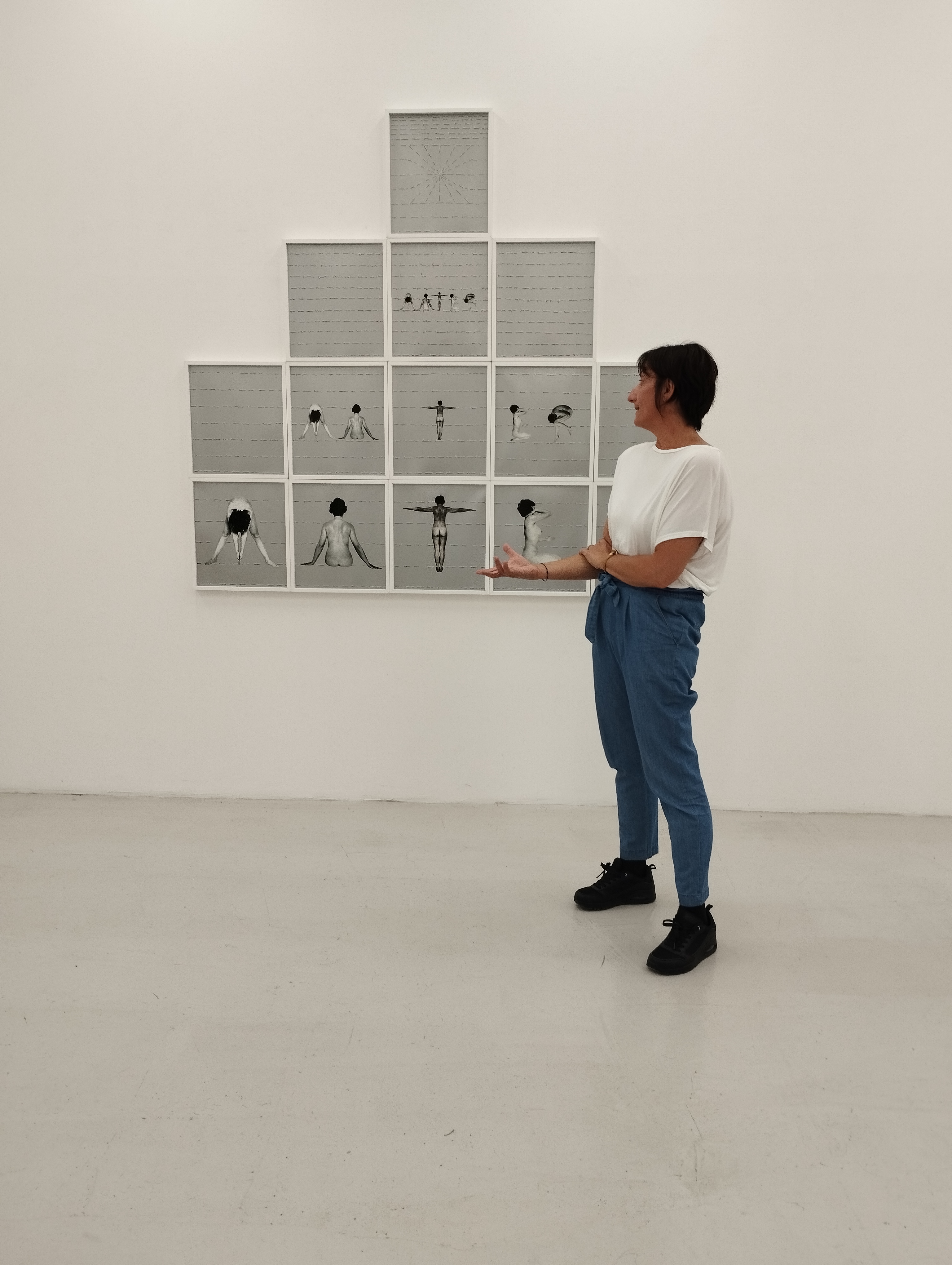 1. Tomaso Binga, Mater, 1977-2015, collage e scrittura desemantizzata su fotografia, 14 elementi, 35 x 40 cm ognuno Installation view a Straperetana 2023, ULTRAMODERNE, Pereto (AQ) Courtesy Galleria Tiziana di Caro, Napoli, Galleria Frittelli Arte, Firenze ph. Amalia Temperini