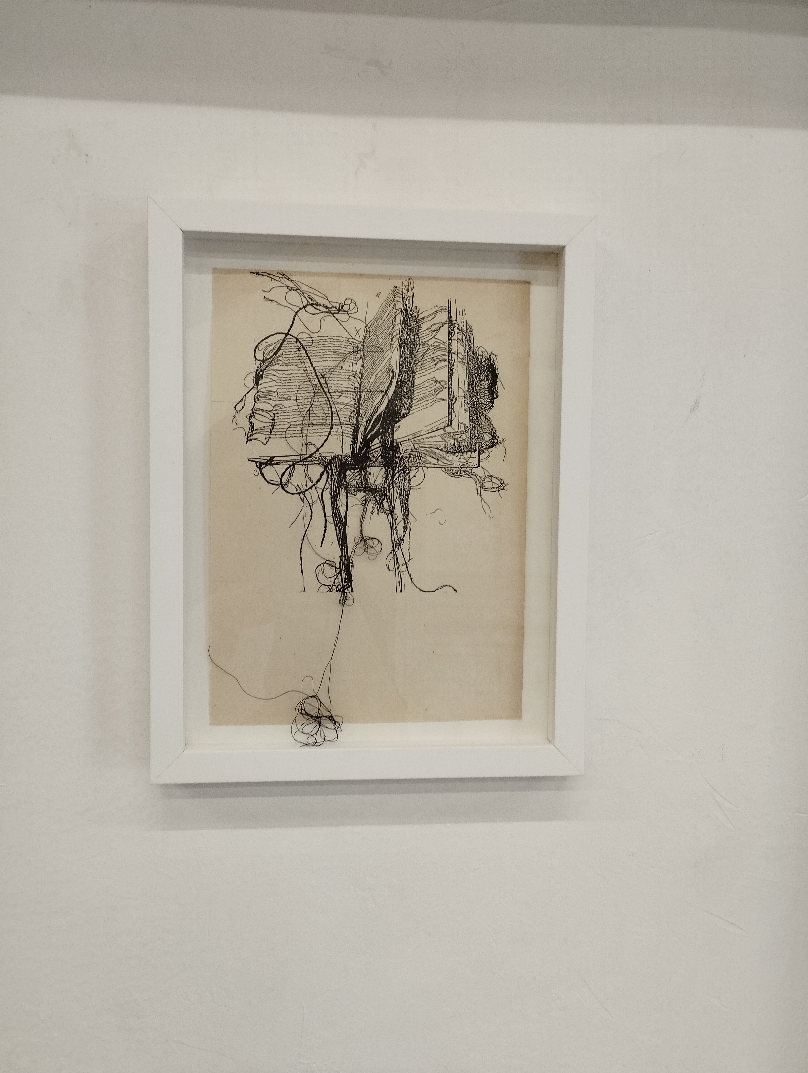 Maria Lai, Senza titolo (Pagina-oggetto), 1978, cucitura e filo su fotocopia, 30x21 cm - Collezione Gianni Garrera -ph. Amalia Temperini