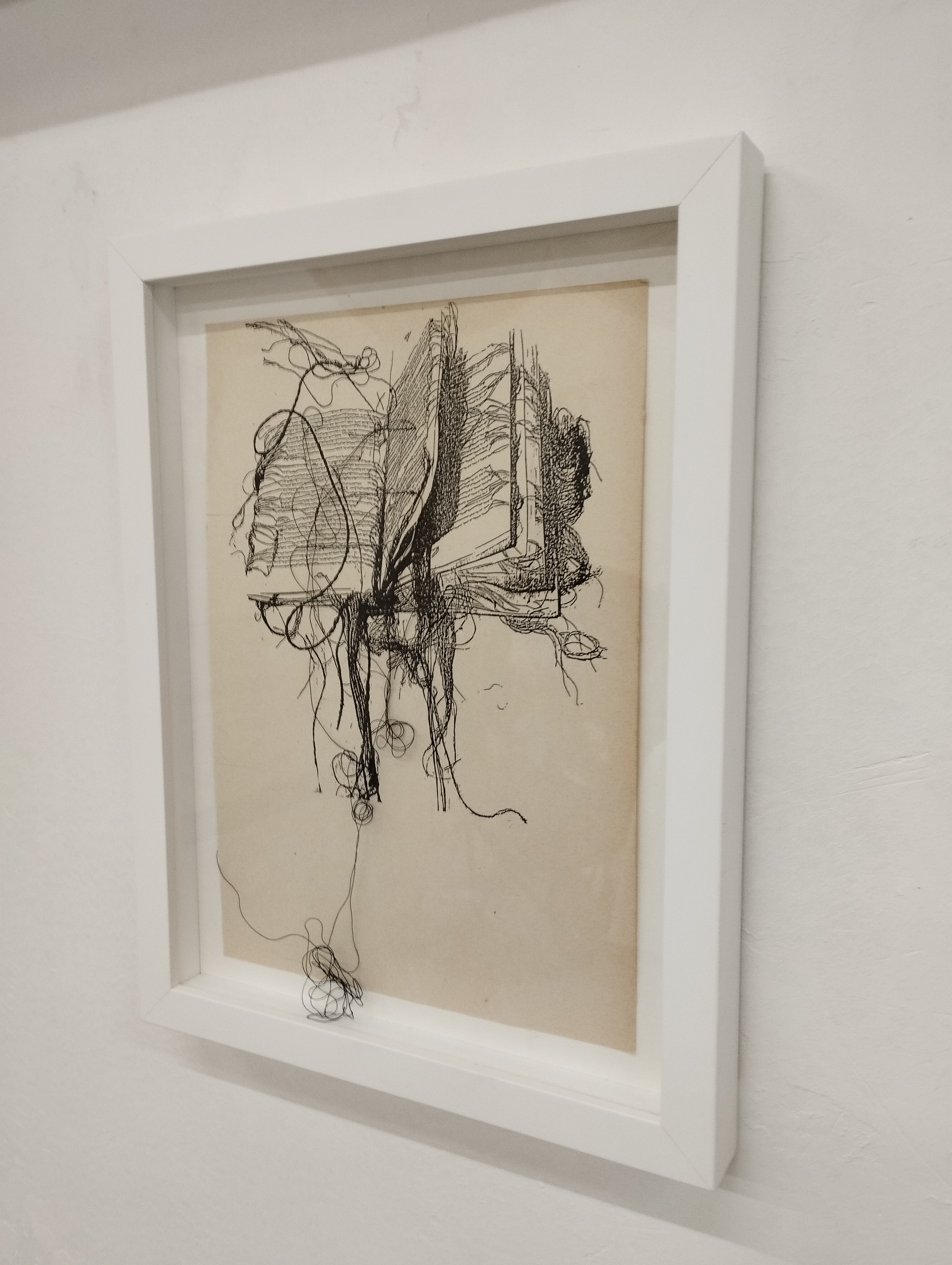 Maria Lai, Senza titolo (Pagina-oggetto), 1978, cucitura e filo su fotocopia, 30x21 cm - Collezione Gianni Garrera -ph. Amalia Temperini