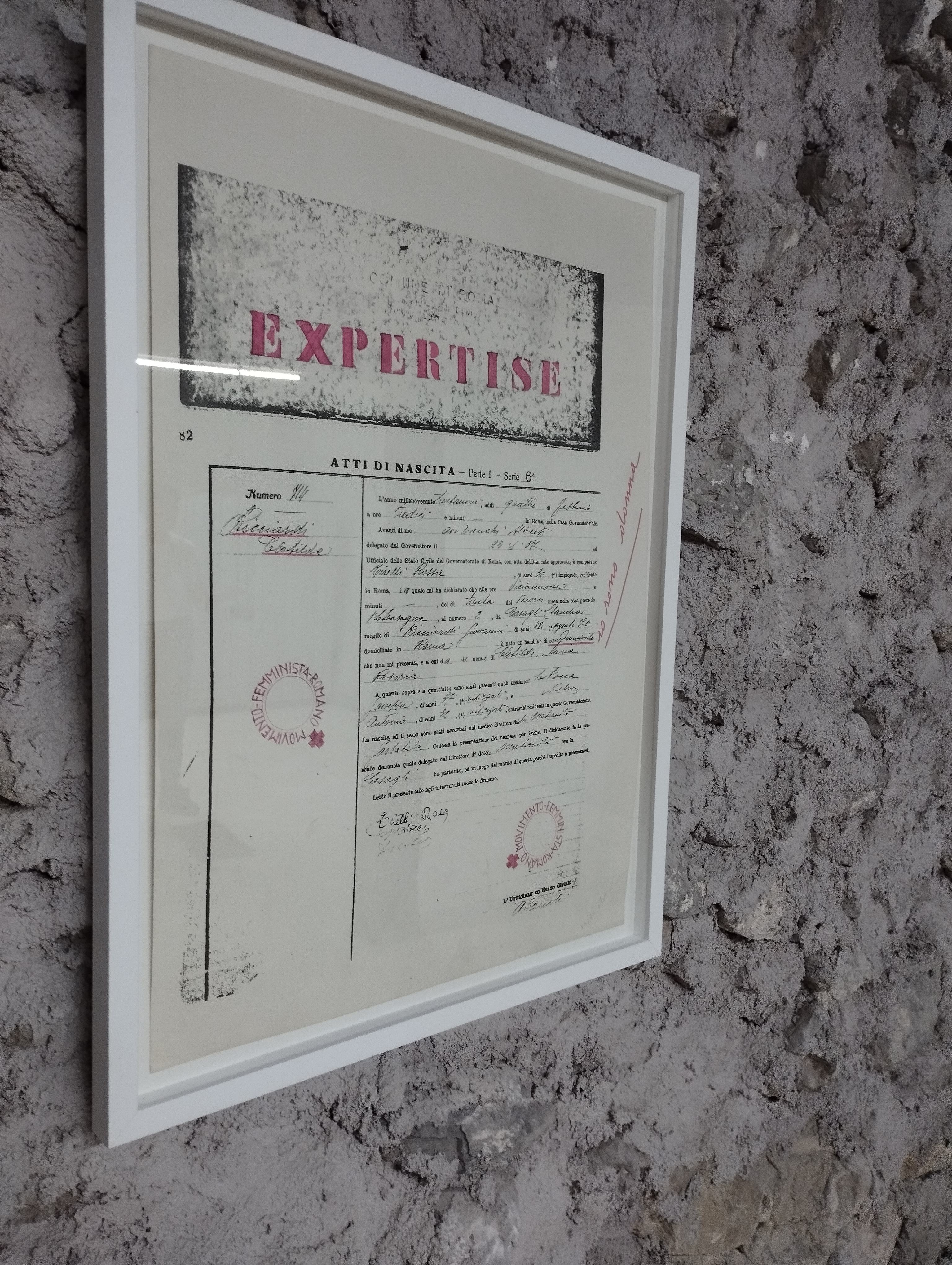 5. Cloti Ricciardi, Expertise. Conferma d’Identità, 1972, timbri e inchiostro su carta, 50 x 70 cm Installation view a Straperetana 2023, ULTRAMODERNE, Pereto (AQ) Per gentile concessione Collezione Giuseppe Garrera, Roma ph.Amalia Temperini