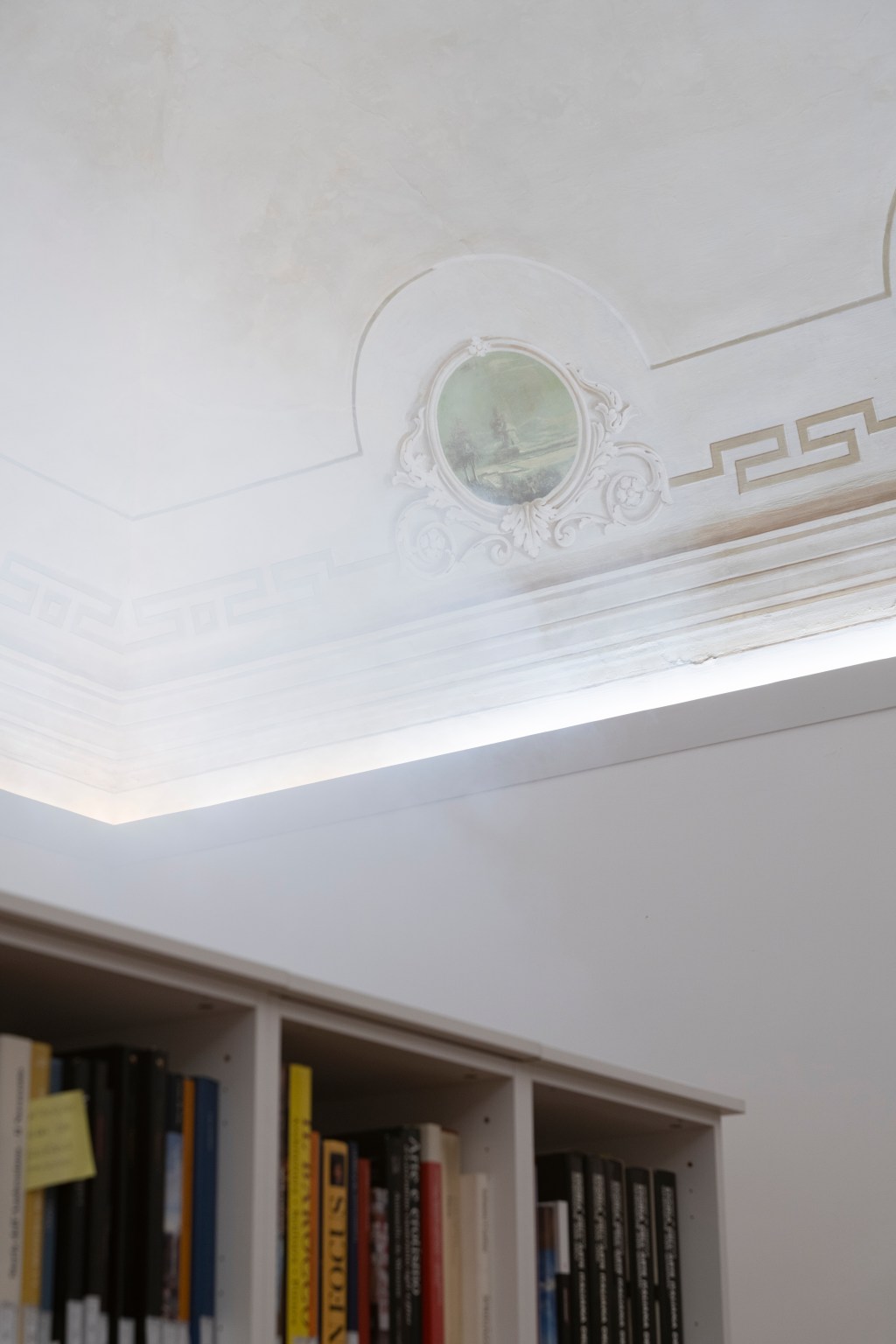 L’abbandono degli oggetti in Blu: la mostra di Andrea Panarelli alla Fondazione Giorgio De Marchis (AQ)&nbsp;#arte