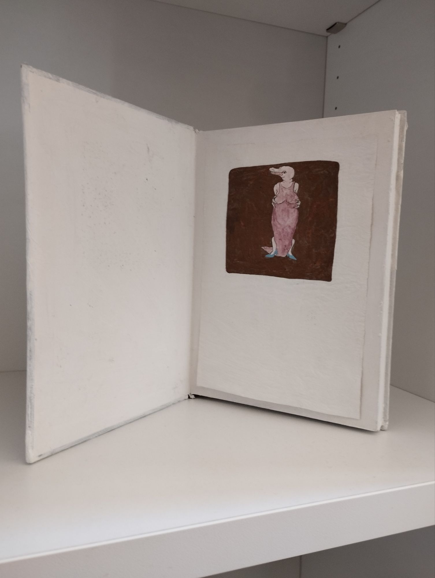 La Comédie humaine di Tiziana Fusari a cura di Mauro Mattia e Barbara Olivieri, Fino al 28 gennaio 2024 Fondazione Giorgio de Marchis Bonanni d’Ocre – L’Aquila Project Room, MAXXI L’Aquila – L’Aquila - ph. Amalia Temperini