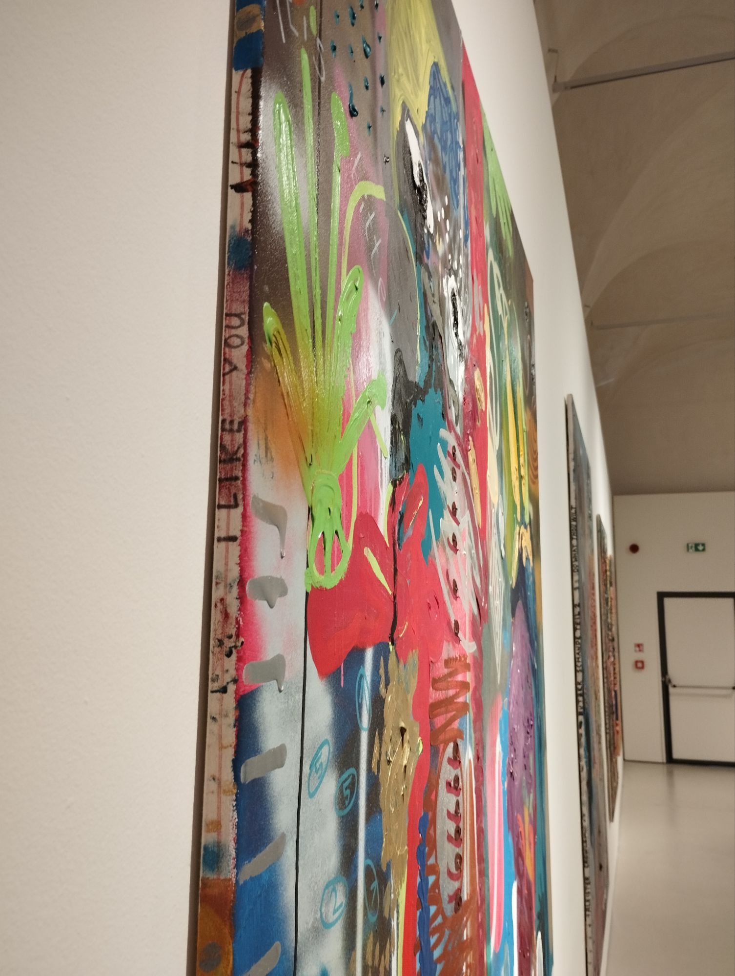 André Butzer. Liebe, Glaube und Hoffnunga cura di Sergio Risaliti, Museo Novecento, Firenze - ph. Amalia Temperini