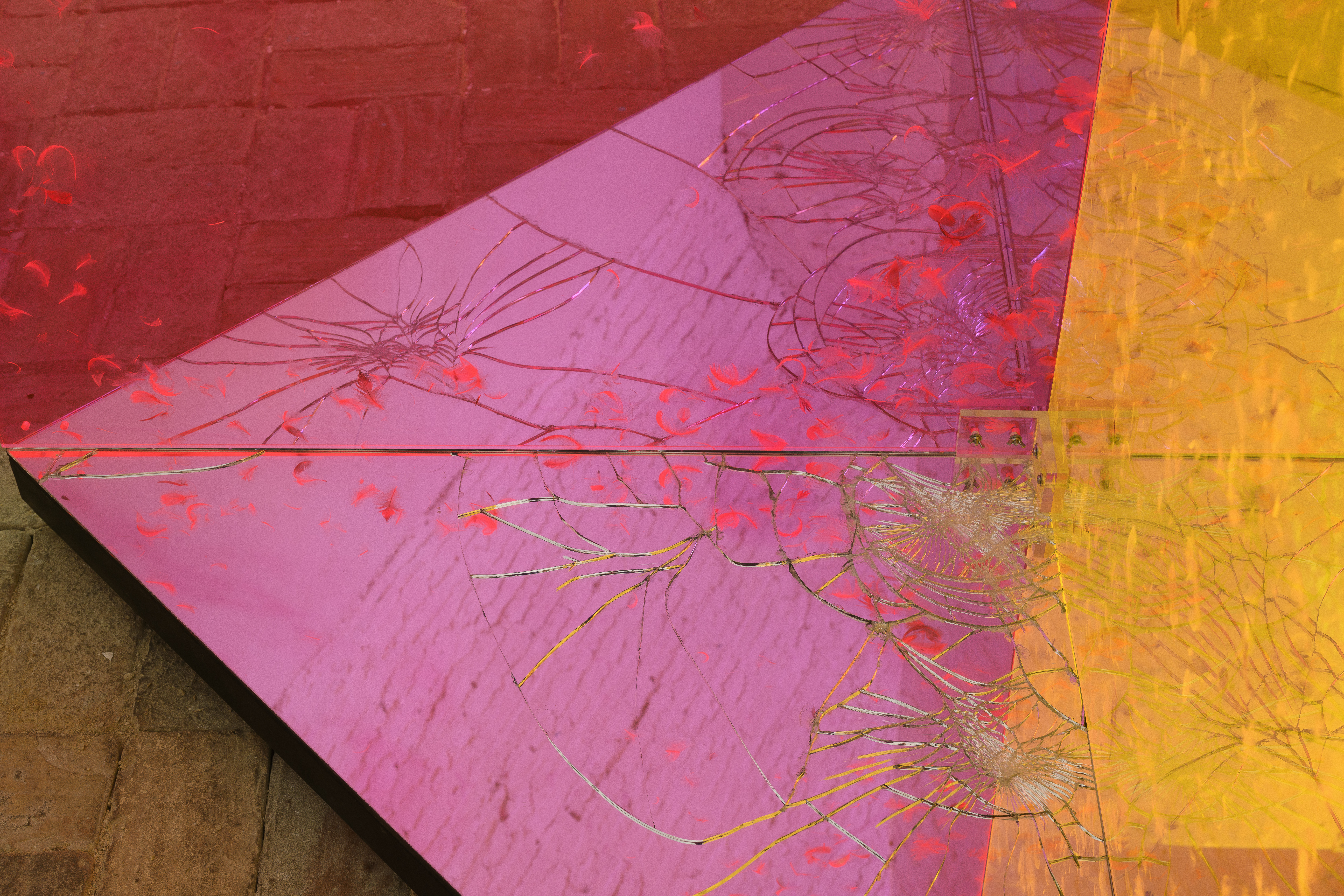 10. jpg - Alfredo Pirri, Compagni e Angeli - per Città Sant’Angelo, particolare, 2024, courtesy Museolaboratorio_ foto Giorgio Benni.