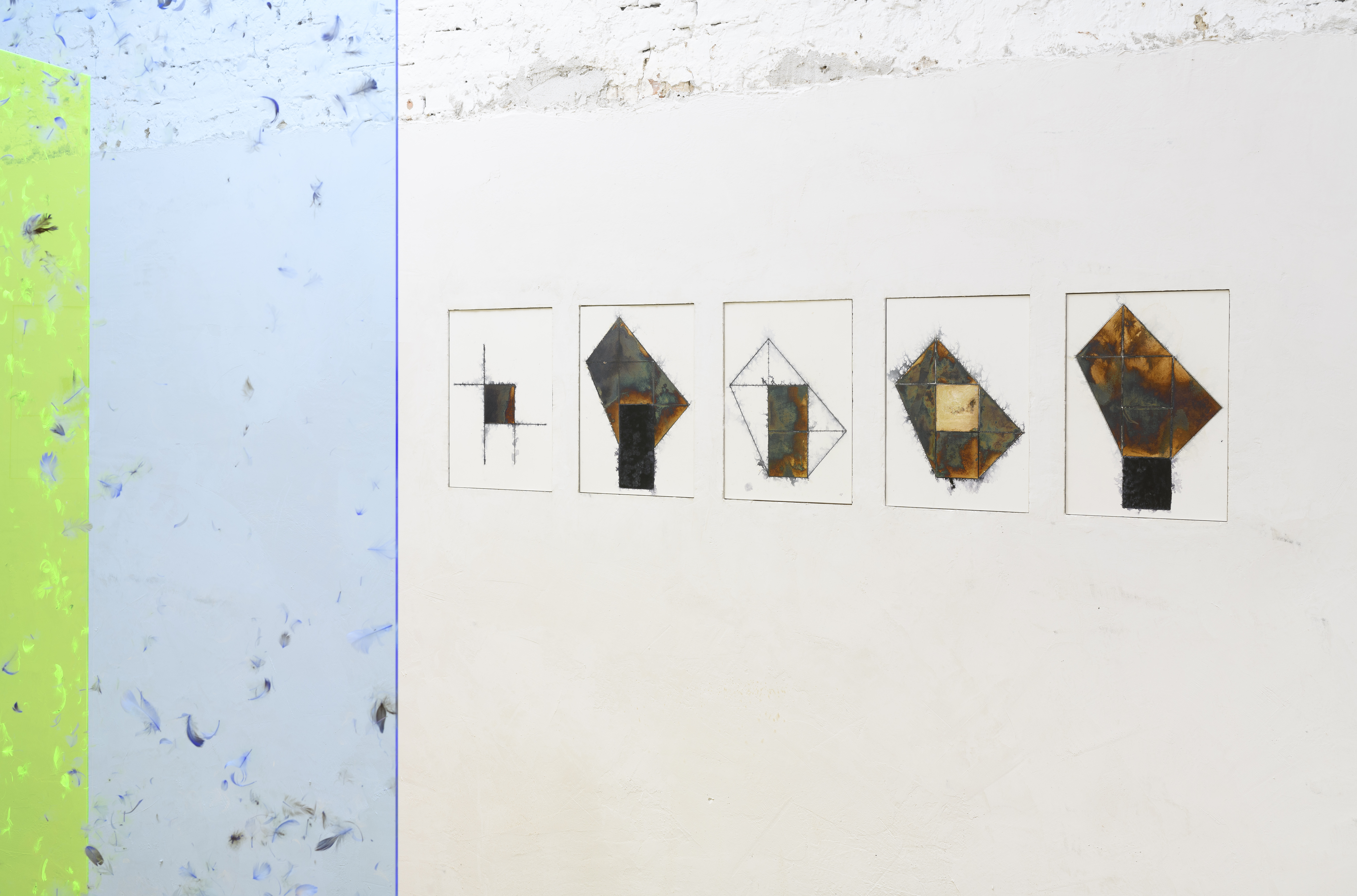 4. Alfredo Pirri, Compagni e Angeli - per Città Sant’Angelo, 2024, courtesy Museolaboratorio_ foto Giorgio Benni.