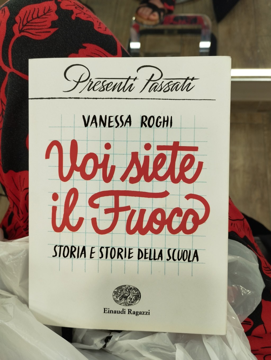 #Libri: Voi siete il fuoco. Storia e storie della scuola – Vanessa&nbsp;Roghi
