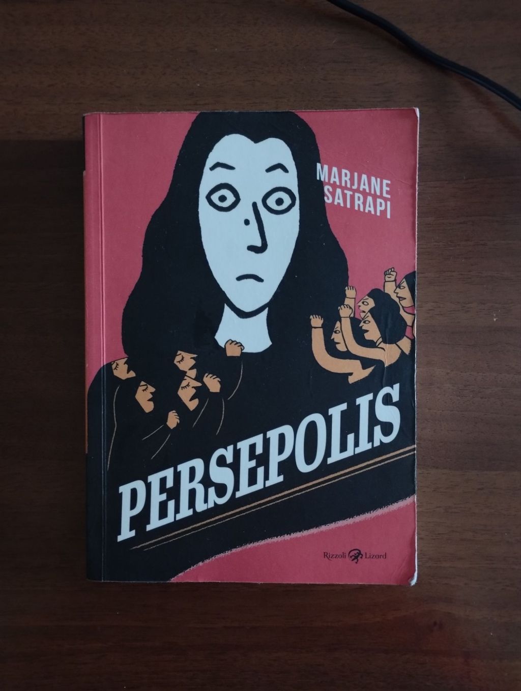 #Fumetti: Persepolis e Donna, vita, libertà: Satrapi racconta la lotta delle donne in Iran